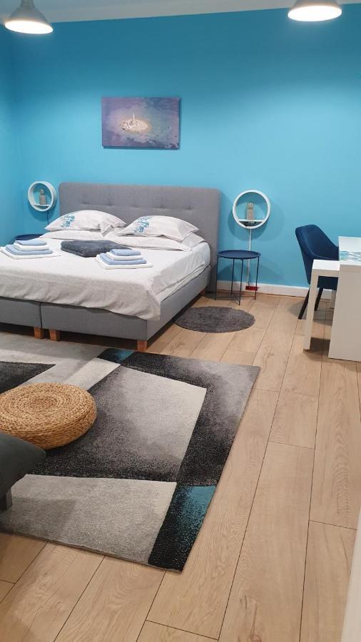 Holiday Home Blue Door In Пула Екстер'єр фото